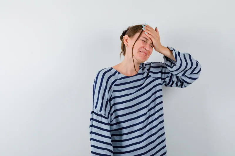 Femeie cu durere de cap - Foto: Freepik (Imagine cu rol ilustrativ)