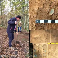 Tezaur cu monede de secol XVI, descoperit accidental la marginea unui sat/FOTO: Muzeul Județean de Artă și Istorie Zalău