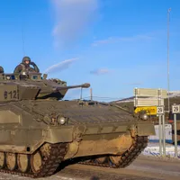 Ce blindate își poate lua România de 3.000.000.000$? Oferte sud-coreene, americane sau germane - FOTO: US Marine Corps