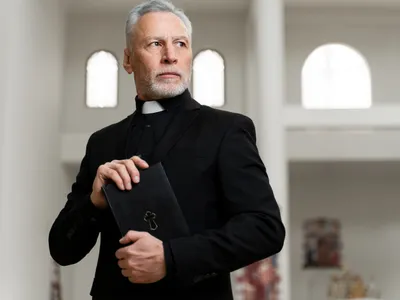 Preot Foto: Freepik (imagine cu rol ilustrativ)