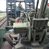 VIDEO Ucraina vânează cu drone trenurile blindate ale lui Putin, „vechi” de 80 de ani ca tehnologie - FOTO: Captură Facebook