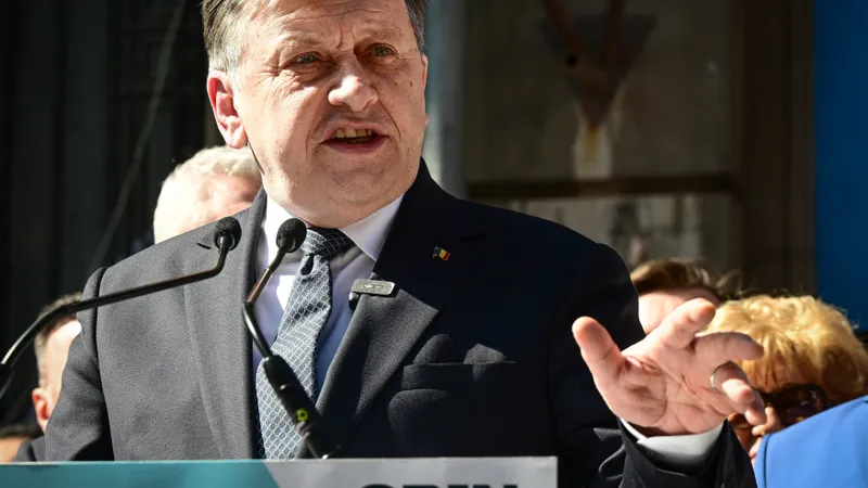 Crin Antonescu lansează avertisment dur în plină campanie: Nu putem lăsa România pe mâna nebunilor! - FOTO: Profimedia(imagine cu rol ilustrativ)