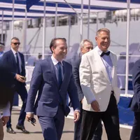 Premierul susține că a discutat cu președintele despre problemele sale din SUA. FOTO: Facebook