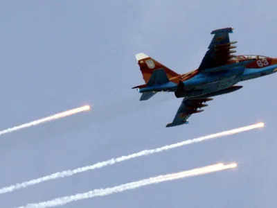 VIDEO Momentul în care un avion Su-35 rus doboară un aparat de luptă ucrainean Su-25.