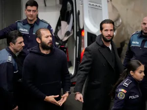 Andrew Tate își pregătește scăparea de închisoare. Și-a cumpărat cetățenia într-un stat exotic - Foto: Profimedia images