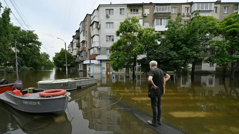 27 de oameni dispăruţi, după ruperea Barajului Nova Kahovka - Foto: Profimedia Images