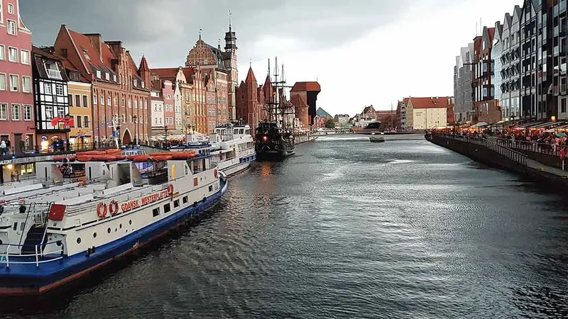 Canalul principal din Gdansk, unul dintre locurile preferate de
promenadă
