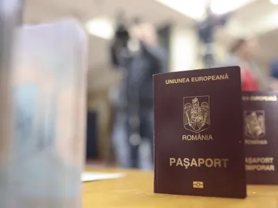 Pașaport modern românesc - Foto: INQUAM Photos/Alexandru Bușcă