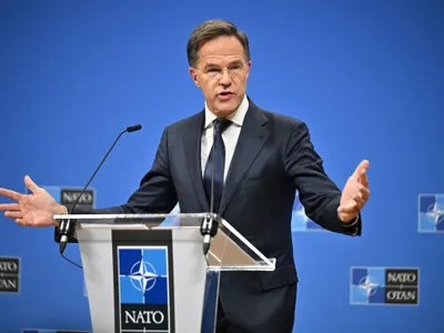 Mark Rutte, în conferinţă de presă la Bruxelles - Foto: Profimedia Images