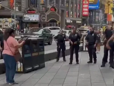 Atac mortal în Times Square - Foto: X/@AlertaArgNews