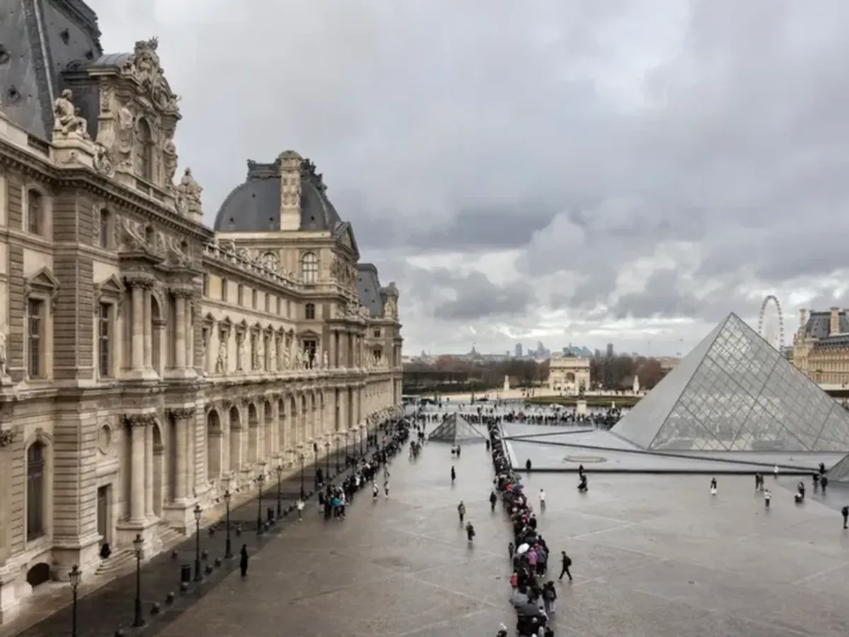 Franța introduce tarife mai mari la muzee pentru turiștii din afara Uniunii Europene