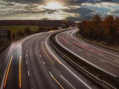 București va fi legat de Salonic printr-o autostradă și o linie ferată