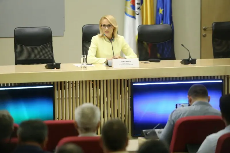 Firea face legea în Consiliul General. Foto Inquam Photos/George Călin