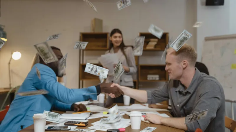 HOROSCOP ultima zi din lună reprezintă o poartă deschisă spre noroc financiar pentru acești nativi: FOTO - Pexels(imagine cu rol ilustrativ)