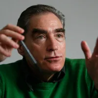 Roman și Voican Voiculescu pot fi urmăriți penal în Dosarul Mineriada. Iau mii de € ca revoluționari - Foto: Profimedia Images