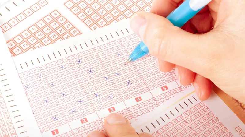 Un cuplu a jucat numerele potrivite la loto dar nu a primit banii. Ce s-a întâmplat în contul bancar - Foto: Profimedia / imagine cu caracter ilustrativ
