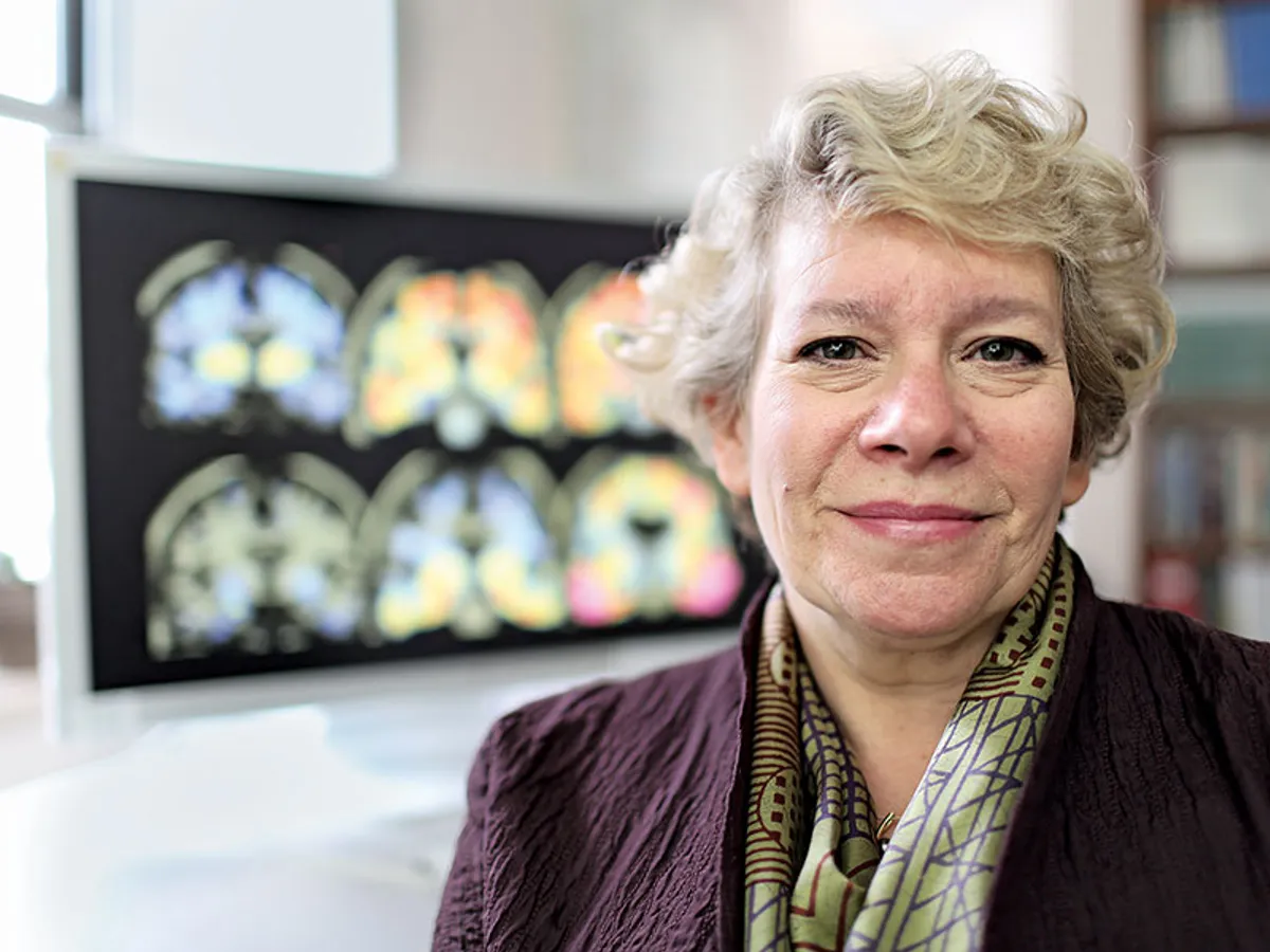  Dr. Reisa Sperling