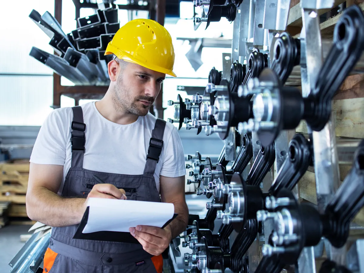 Industria din România a tras frâna de mână în 2025. Care sunt cele mai afectate sectoare?