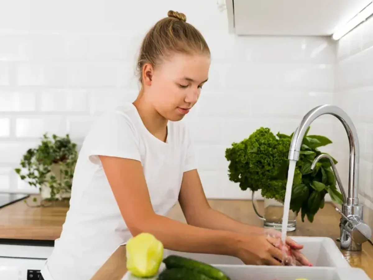 Criza apei de la Curtea de Argeș continuă. Locuitorii nu au apă potabilă de patru luni