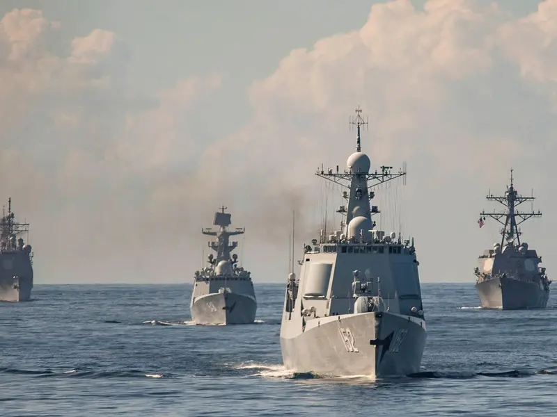 Pericol de Al Treilea Război Mondial. 4 nave militare chineze și ruse, detectate în coasta SUA - Foto: Profimedia images - Caracter ilustrativ