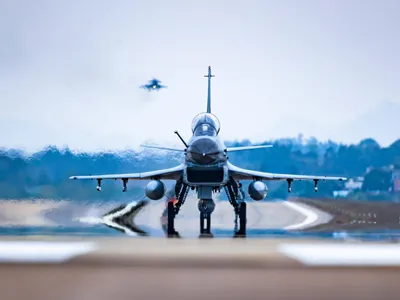 Avion de război chinezesc J-10 - Foto: Profimedia images