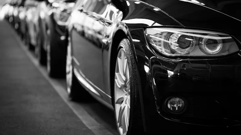 Ce mașini SH, aduse mai ales de samsari, preferă românii: germane, diesel și de 10-15 ani vechime. / Foto: pexels.com