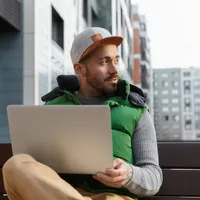 Salariu de 2.500 € /lunar muncind 3 ore pe zi. Nu cer să știi limba sau experiență. Unde e jobul? - Foto: freepik.com (rol ilustrativ)