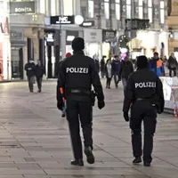 Austria ia în calcul un lockdown doar pentru persoanele nevaccinate anti-COVID. / Foto: straitstimes.com