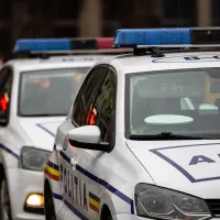 Un tânăr a reușit să vândă un microbuz după ce l-a furat. A găsit cheile în contact - Foto: Observator / imagine cu caracter ilustrativ