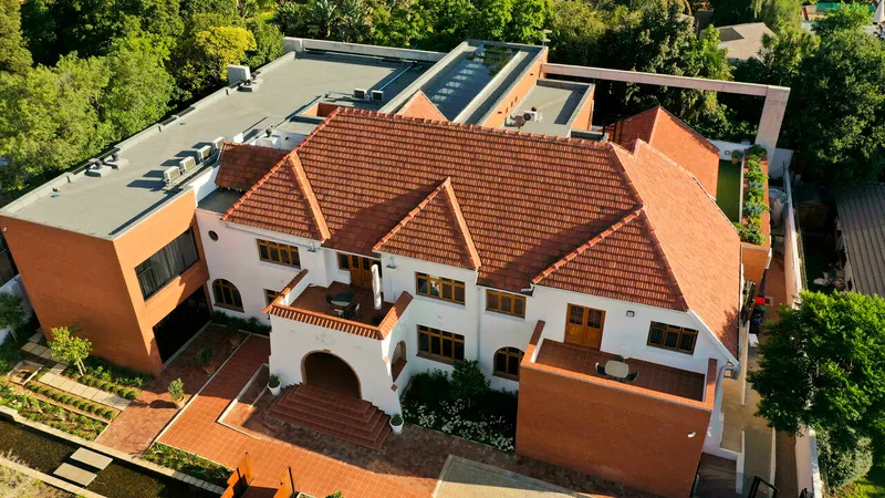 Casa lui Nelson Mandela, fostul președinte al Africii de Sud, transformată în boutique hotel. / Foto: tellerreport.com
