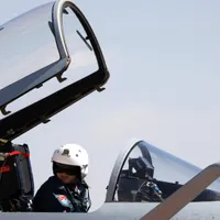 China angajează piloți britanici/foto: itv hub