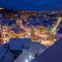 Primăria Brașov a început pregătirile pentru sărbătorile de iarnă / FOTO: brasovcity.ro