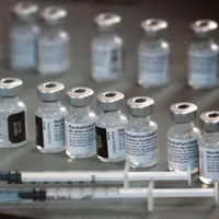 Agenţie britanică: „Nu există probe” că vaccinurile AstraZeneca şi Pfizer cauzează cheaguri / cnn.com