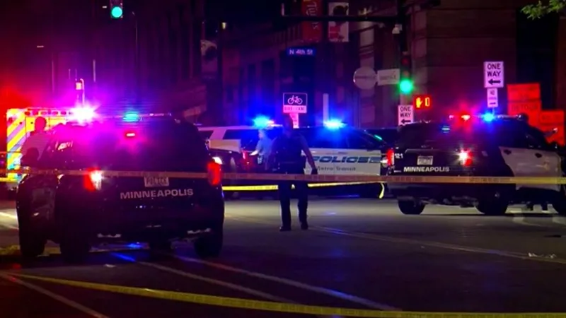 Doi parlamentari din Minnesota au murit după ce au fost împușcați în casele lor. Suspectul a fugit - Foto: CNN