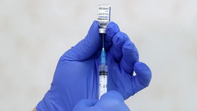 Vaccinul anti-COVID Sputnik V/FOTO: Getty
