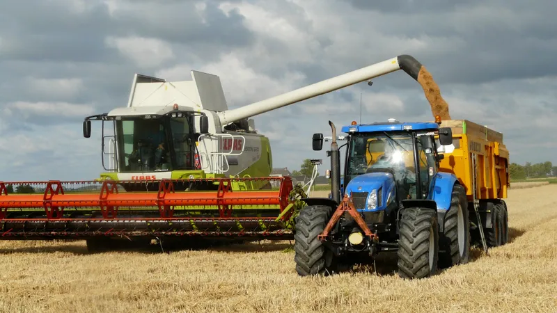 Tractoriștii, tot mai bine plătiți dar tot mai greu de găsit - Foto: pixabay.com (imagine cu rol ilustrativ)