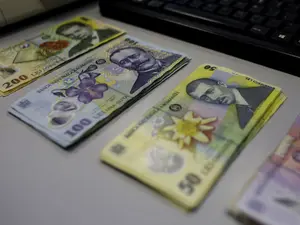 România adoptă salariul minim european. Cu câte sute de lei vor crește veniturile? - Foto: INQUAM PHOTOS/Octav Ganea