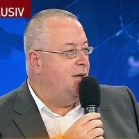 Lui Chirieac îi place să dea limbi dulci/FOTO: antena3.ro
