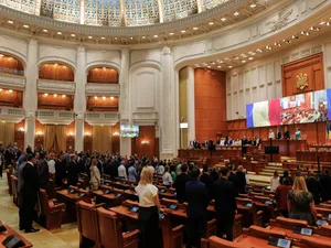 Guvernul își asumă azi răspunderea în Parlament pentru măsurile fiscale - Foto: INQUAM PHOTOS / Malina Norocea