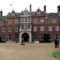 Prințul Charles va deschide porțile palatelor regale pentru public când va deveni rege. În imagine, Sandringham House/FOTO: The Guardian
