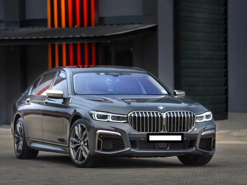 Un astfel de BMW deține fiul lui Dragnea/FOTO: bmwblog.com