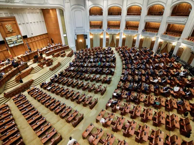 Drepturile acordate foştilor preşedinţi ai României, retrase dacă au avut legături cu Securitatea. / Foto: stirileprotv.ro