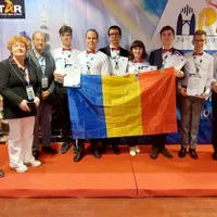 Elevii români scriu istorie la Olimpiada Asiatică de Fizică: 5 medalii de AUR și 2 de ARGINT - Foto: Facebook/Ligia Deca