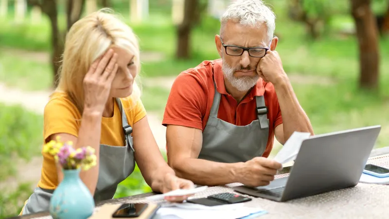 O nouă recalculare de pensie va tăia din banii unor pensionari. În ce domeniu au muncit? DOCUMENT - Foto: Freepik