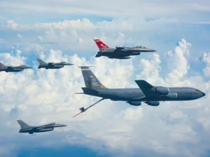 30 de avioane cisternă KC-135 și KC-46 au plecat din SUA spre Europa - Foto: Profimedia Images (imagine cu rol ilustrativ)