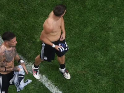 Controversă uriașă! FIFA a luat decizia, după ce englezii au cerut suspendarea jucătorilor Argentinei la finala Mondialului