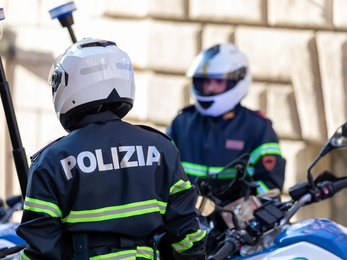 Mașină intrată într-un grup de pietoni la Modena: șapte răniți, dintre care doi în stare gravă