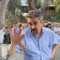 Paleologu îi taxează dur pe intelectualii care compară certificatul verde cu „nazipass”/FOTO: Facebook/Theodor Paleologu