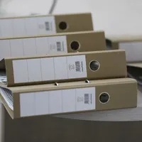 Instituţiile publice nu mai au voie să solicite copii de pe hârtii emise tot de stat. / Foto: Inquam Photos, Sabin Cirstoveanu