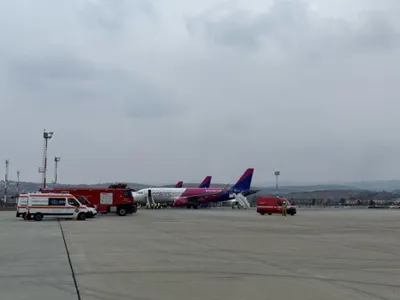 Un avion cu 221 pasageri a aterizat de urgenţă pe aeroportul din Cluj. A fost semnalată o defecțiune - Foto: Stiri de Cluj